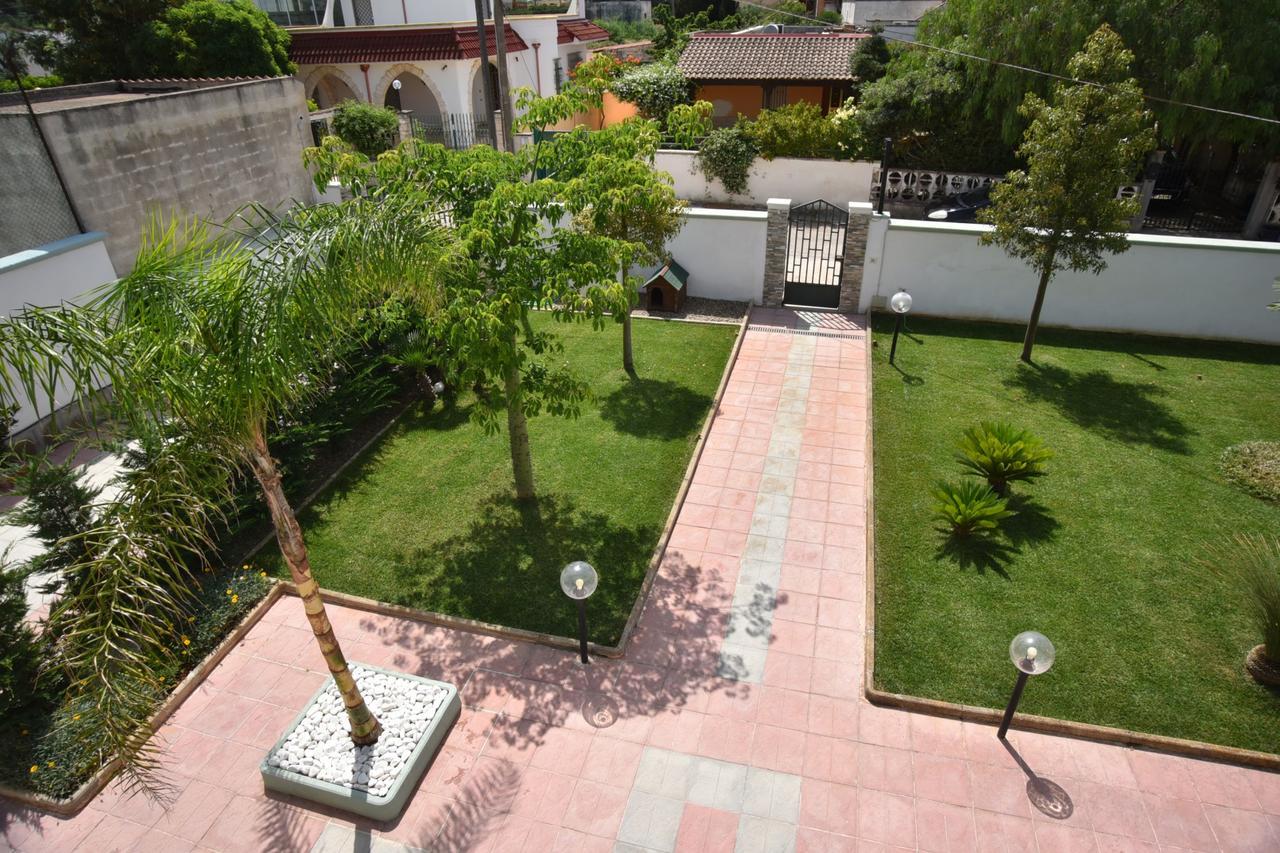 Villa Marzia ปอร์โตเชซาเรโอ ภายนอก รูปภาพ