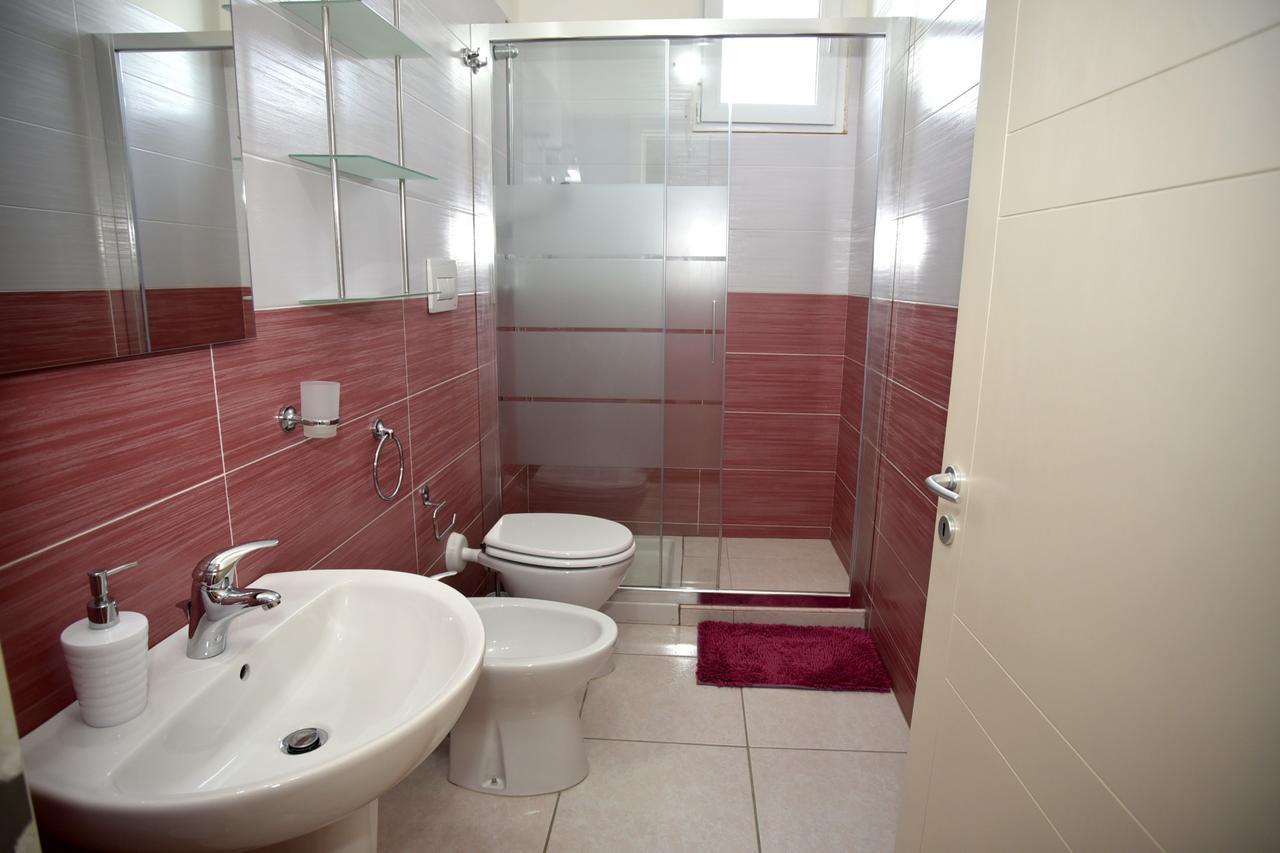 Villa Marzia ปอร์โตเชซาเรโอ ภายนอก รูปภาพ