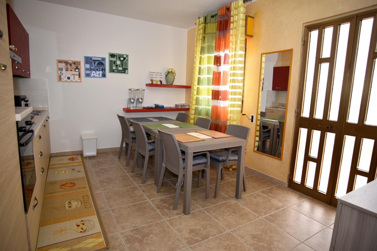Villa Marzia ปอร์โตเชซาเรโอ ภายนอก รูปภาพ